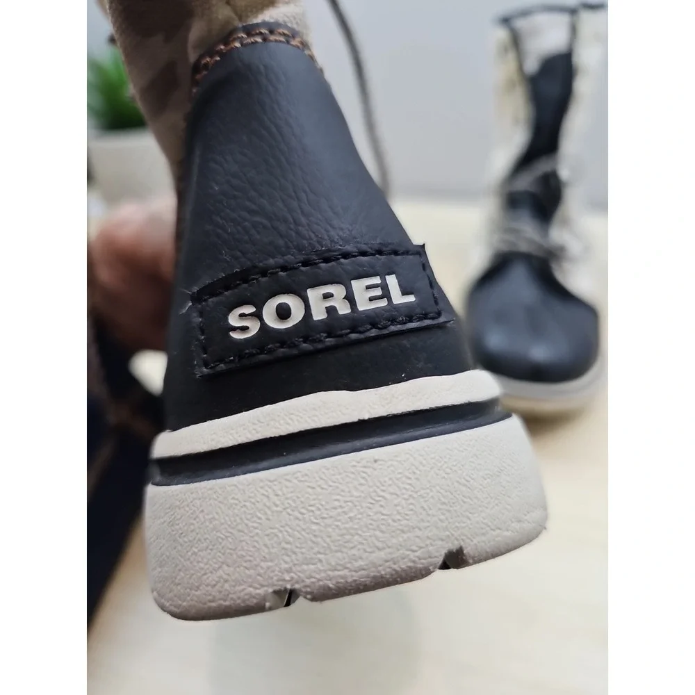 Sorel Winter Snow Boots Camo Womens Size 10.5‎ NL2361-125 White Black Waterproof